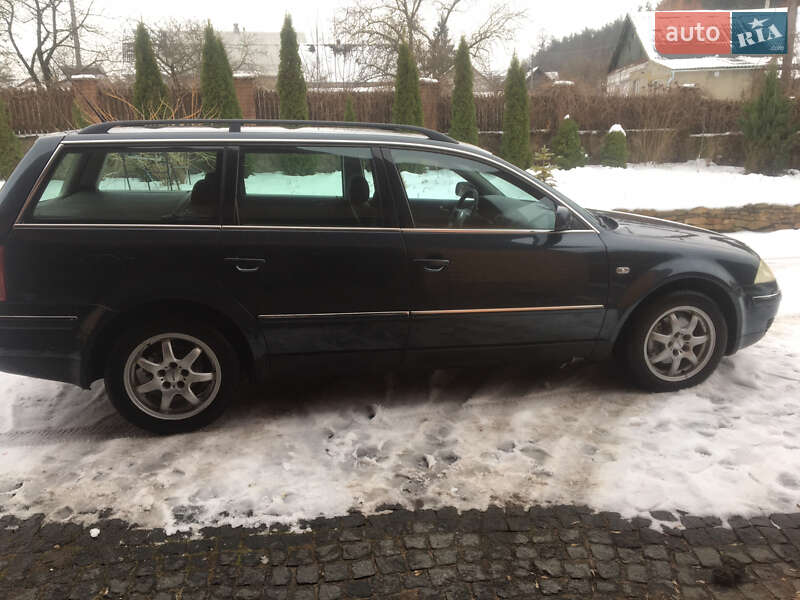 Универсал Volkswagen Passat 2003 в Житомире