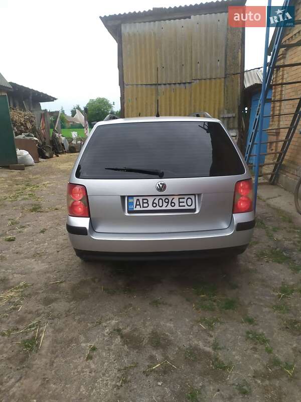 Універсал Volkswagen Passat 2002 в Бердичеві