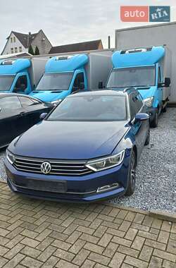 Универсал Volkswagen Passat 2019 в Стрые