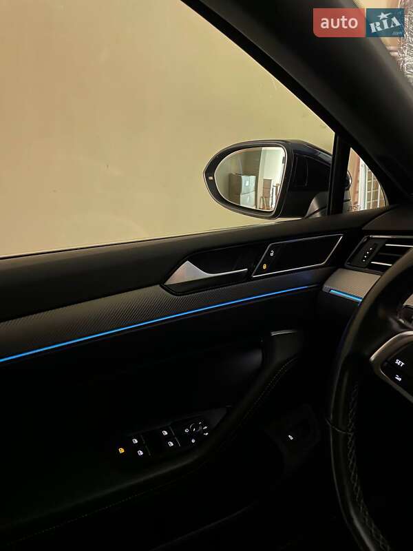 Универсал Volkswagen Passat 2018 в Кременчуге фото 11 Универсал Volkswagen Passat 2018 в Кременчуге