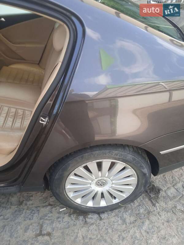 Седан Volkswagen Passat 2006 в Хмельницком