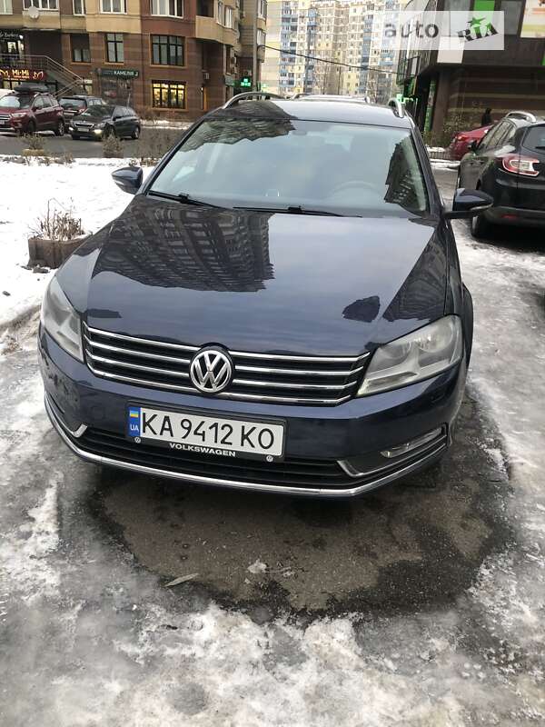 Универсал Volkswagen Passat 2013 в Киеве