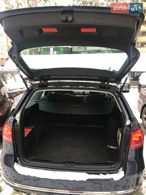 Универсал Volkswagen Passat 2013 в Киеве