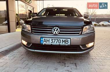 Volkswagen Passat 2011
