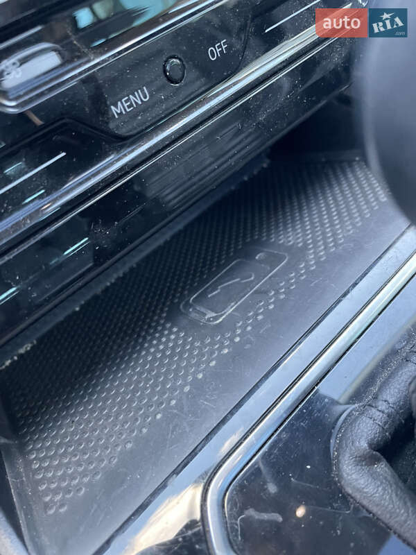 Універсал Volkswagen Passat 2014 в Одесі