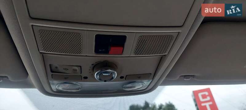 Седан Volkswagen Passat 2016 в Черновцах