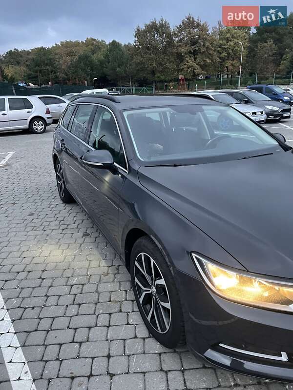 Универсал Volkswagen Passat 2016 в Ужгороде