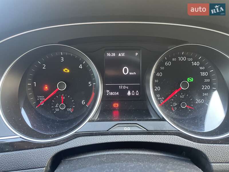 Универсал Volkswagen Passat 2016 в Ужгороде