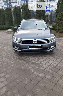 Универсал Volkswagen Passat 2015 в Ивано-Франковске