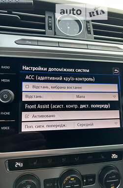 Универсал Volkswagen Passat 2019 в Львове