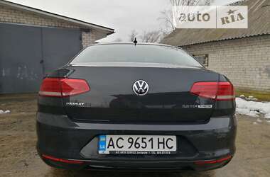 Седан Volkswagen Passat 2015 в Шостке