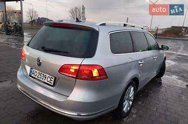 Універсал Volkswagen Passat 2012 в 