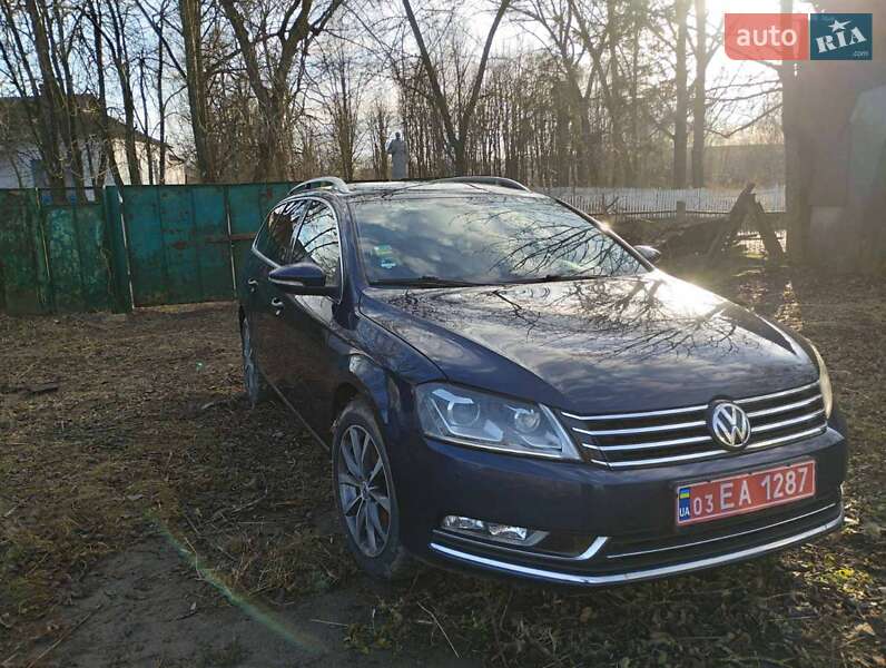 Універсал Volkswagen Passat 2012 в Жмеринці