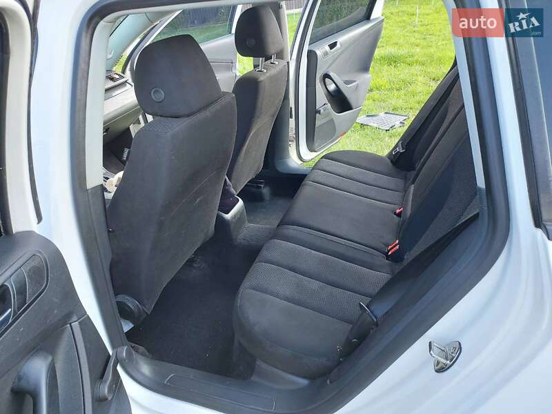 Универсал Volkswagen Passat 2006 в Нововолынске