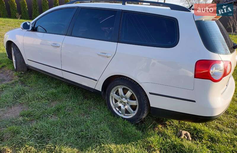 Универсал Volkswagen Passat 2006 в Нововолынске