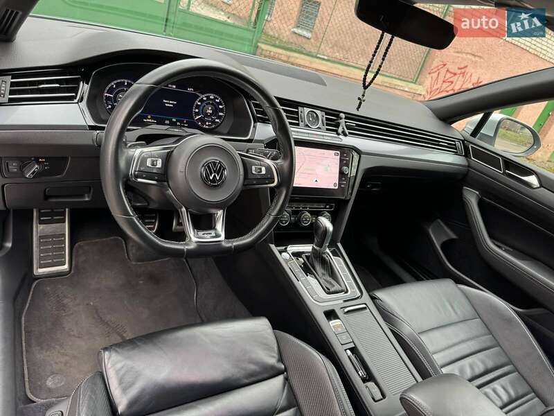 Универсал Volkswagen Passat 2017 в Львове