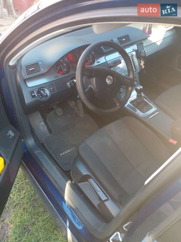 Універсал Volkswagen Passat 2008 в Славському