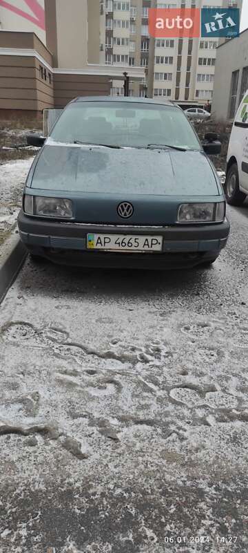 Седан Volkswagen Passat 1989 в Киеве
