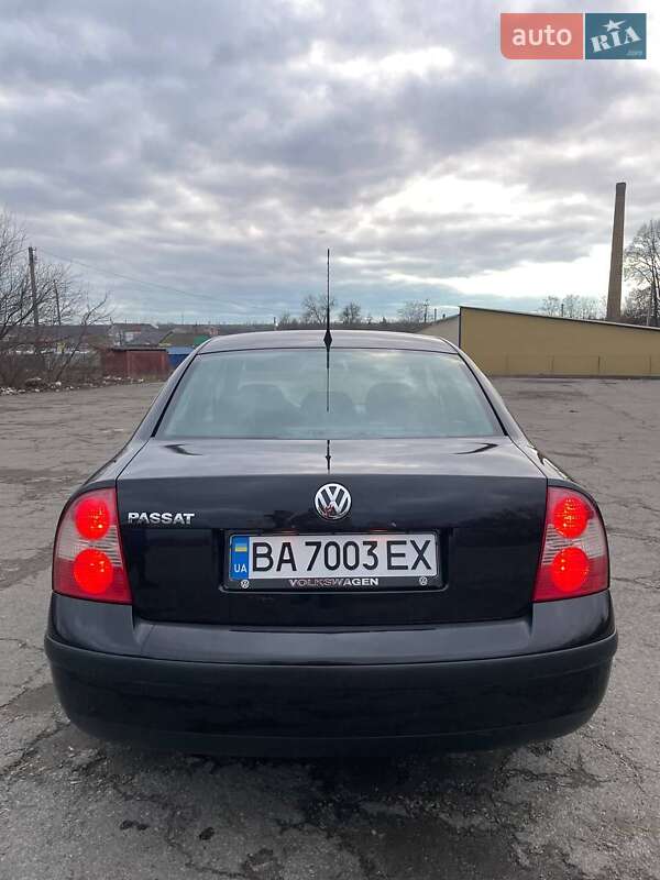 Седан Volkswagen Passat 2003 в Благовещенском