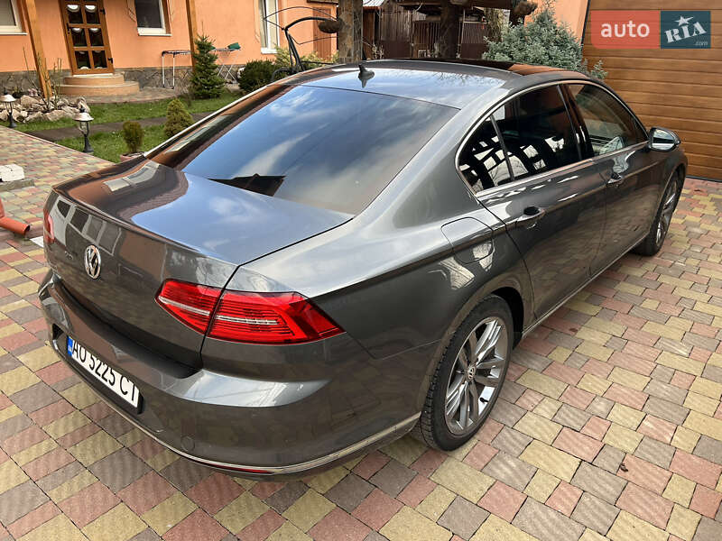 Седан Volkswagen Passat 2015 в Иршаве
