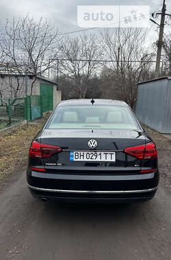 Седан Volkswagen Passat 2016 в Одессе