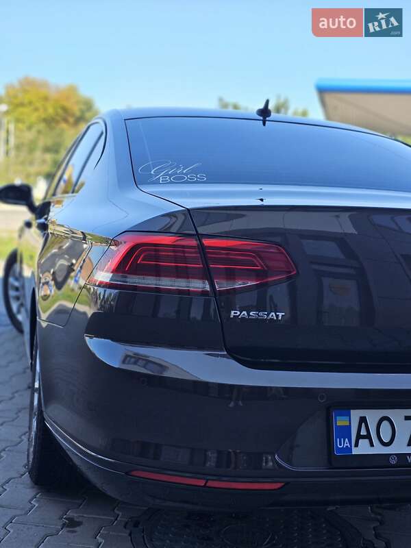 Седан Volkswagen Passat 2015 в Берегово