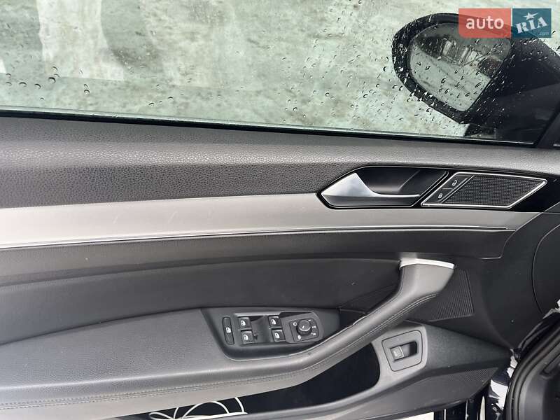 Универсал Volkswagen Passat 2017 в Запорожье