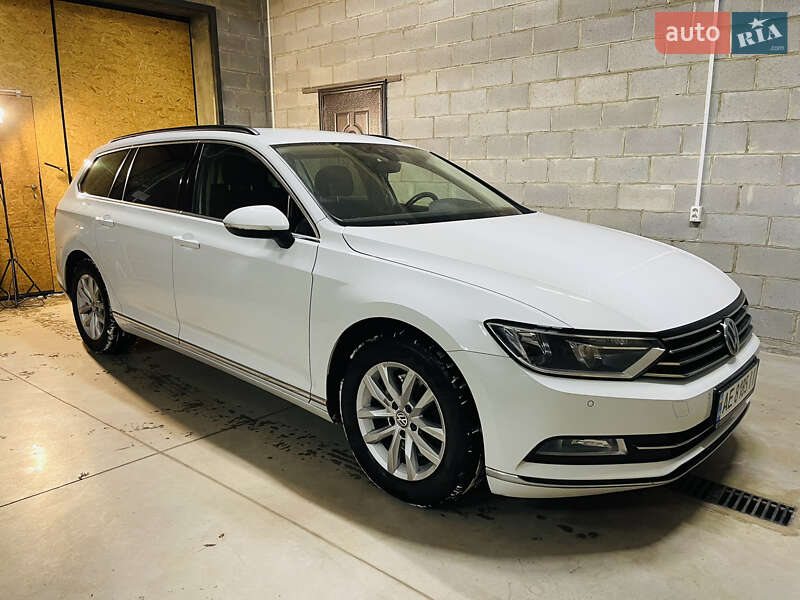 Універсал Volkswagen Passat 2017 в Кривому Розі