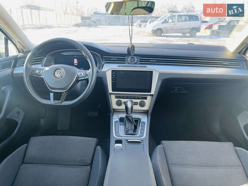 Універсал Volkswagen Passat 2017 в Кривому Розі