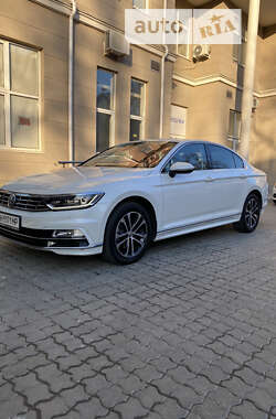 Седан Volkswagen Passat 2018 в Одесі