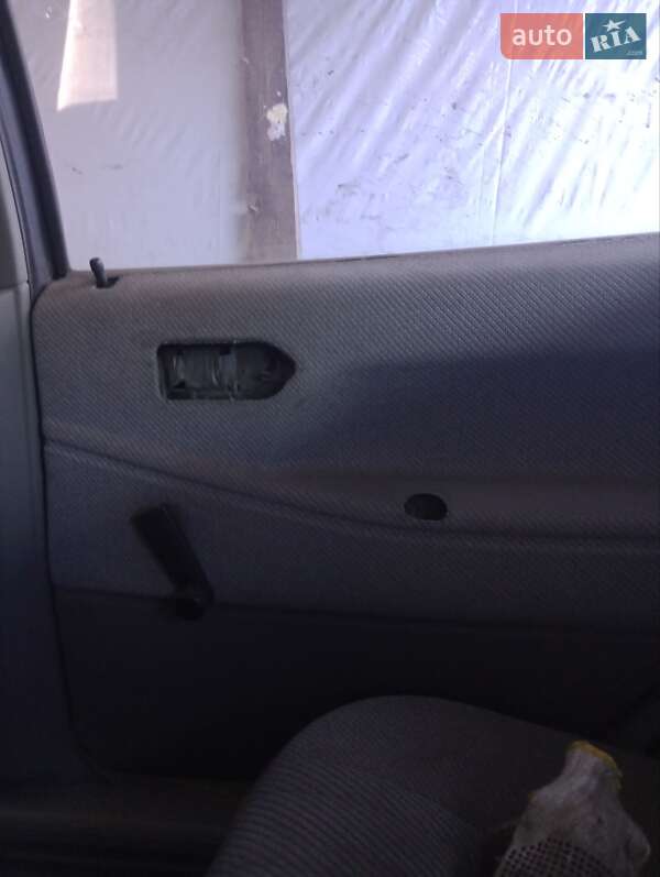 Універсал Volkswagen Passat 1989 в Києві