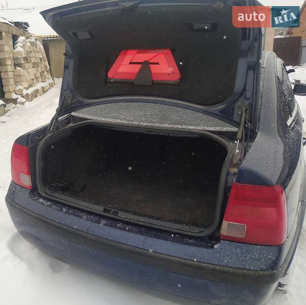 Седан Volkswagen Passat 1999 в Жмеринке