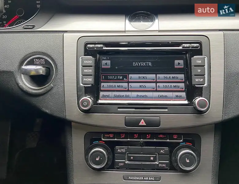 Volkswagen Passat 2011