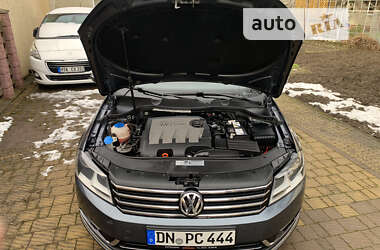 Універсал Volkswagen Passat 2013 в Стрию