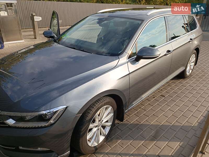 Універсал Volkswagen Passat 2017 в Харкові