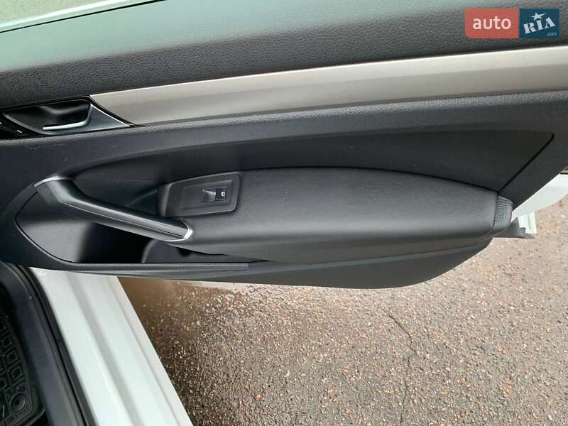 Седан Volkswagen Passat 2020 в Кривому Розі