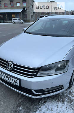 Универсал Volkswagen Passat 2011 в Днепре