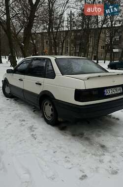Седан Volkswagen Passat 1991 в Харькове
