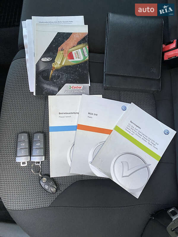 Универсал Volkswagen Passat 2012 в Киеве