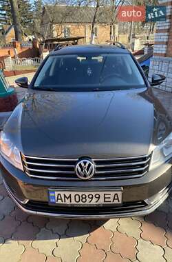 Универсал Volkswagen Passat 2011 в Житомире