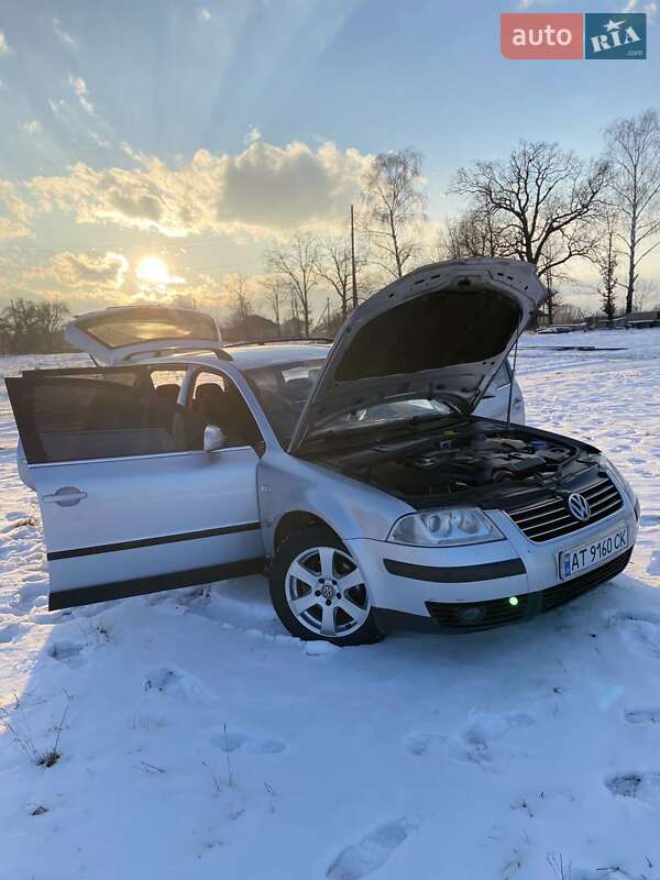 Універсал Volkswagen Passat 2004 в Надвірній