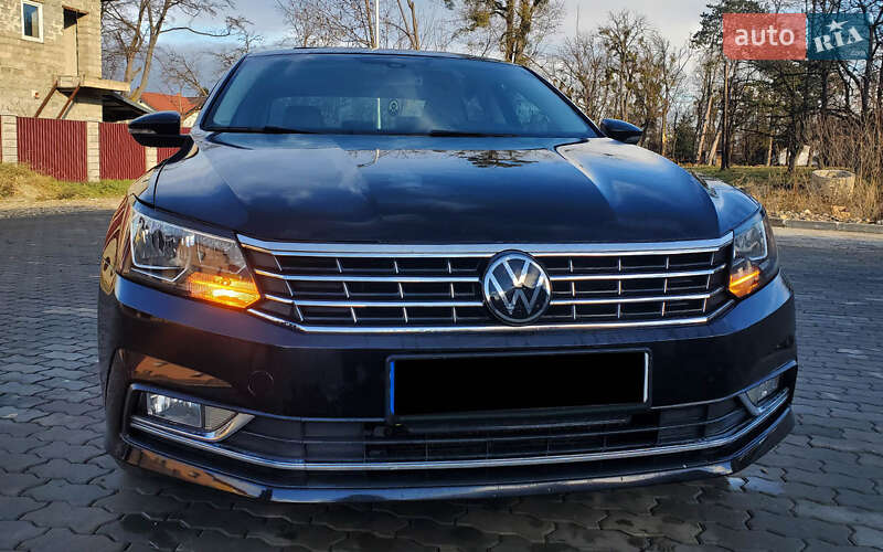 Седан Volkswagen Passat 2018 в Львові