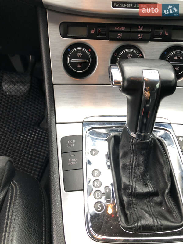 Седан Volkswagen Passat 2008 в Києві