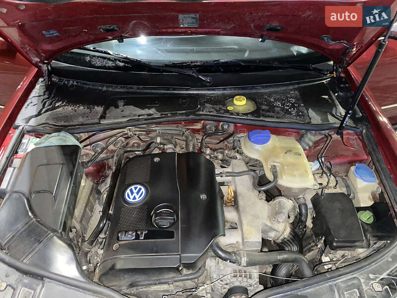 Седан Volkswagen Passat 2001 в Ивано-Франковске