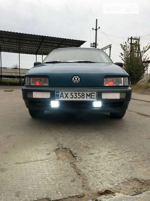 Універсал Volkswagen Passat 1991 в Харкові