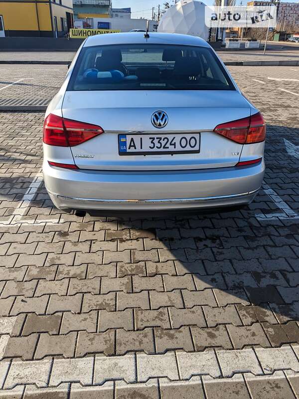 Седан Volkswagen Passat 2016 в Вишневом