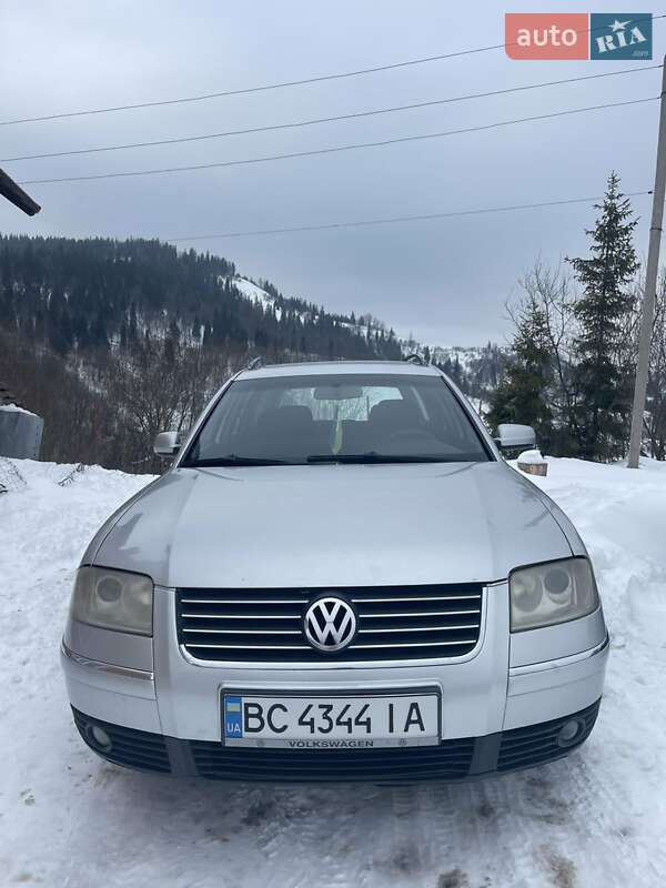 Універсал Volkswagen Passat 2002 в Славському