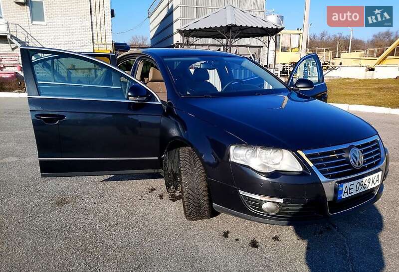 Седан Volkswagen Passat 2006 в Марганці