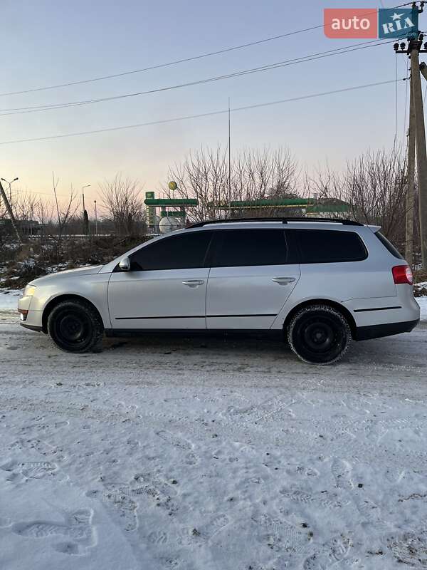 Универсал Volkswagen Passat 2009 в Львове