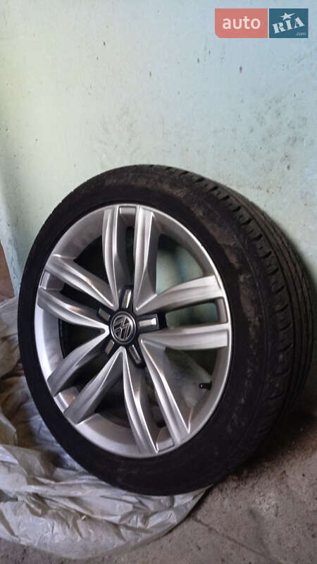 Седан Volkswagen Passat 2017 в Запорожье